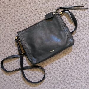 fossil crossbody.